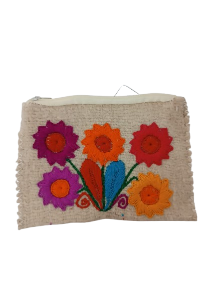 Bolsita blanca bordado de girasoles - Image 2