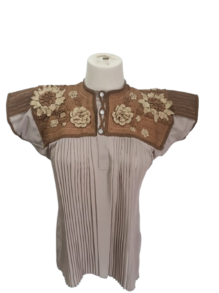 Huipil beige tradicional de Chamula con tejido café - Image 2
