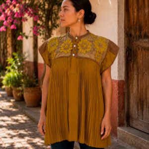 Huipil oro tradicional de Chamula con tejido oro